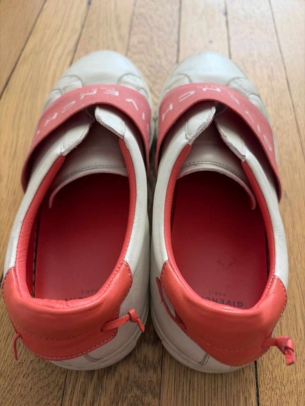 Givenchy sneakers - Picture 2 of 3